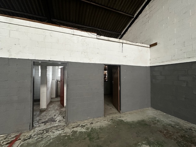 To Let Commercial Property for Rent in Athlone Industrial Western Cape